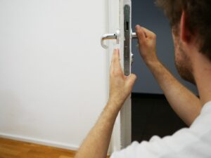 Questions to Ask a Locksmith Before They Begin Any Work